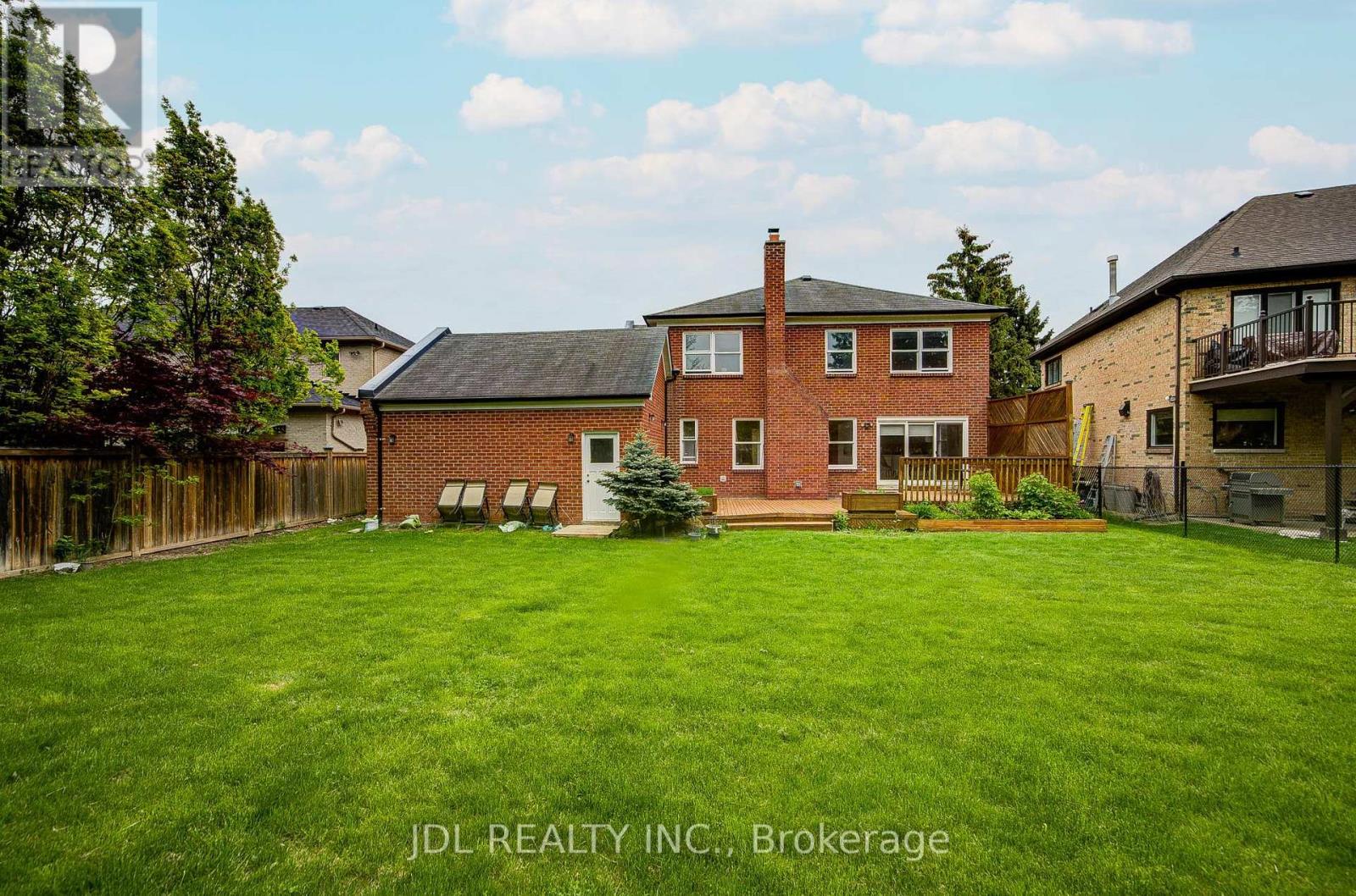 22 HILLHOLM BOULEVARD - 48