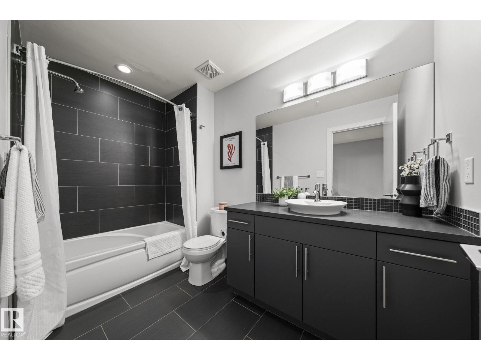 #306 10611 117 ST NW - 11