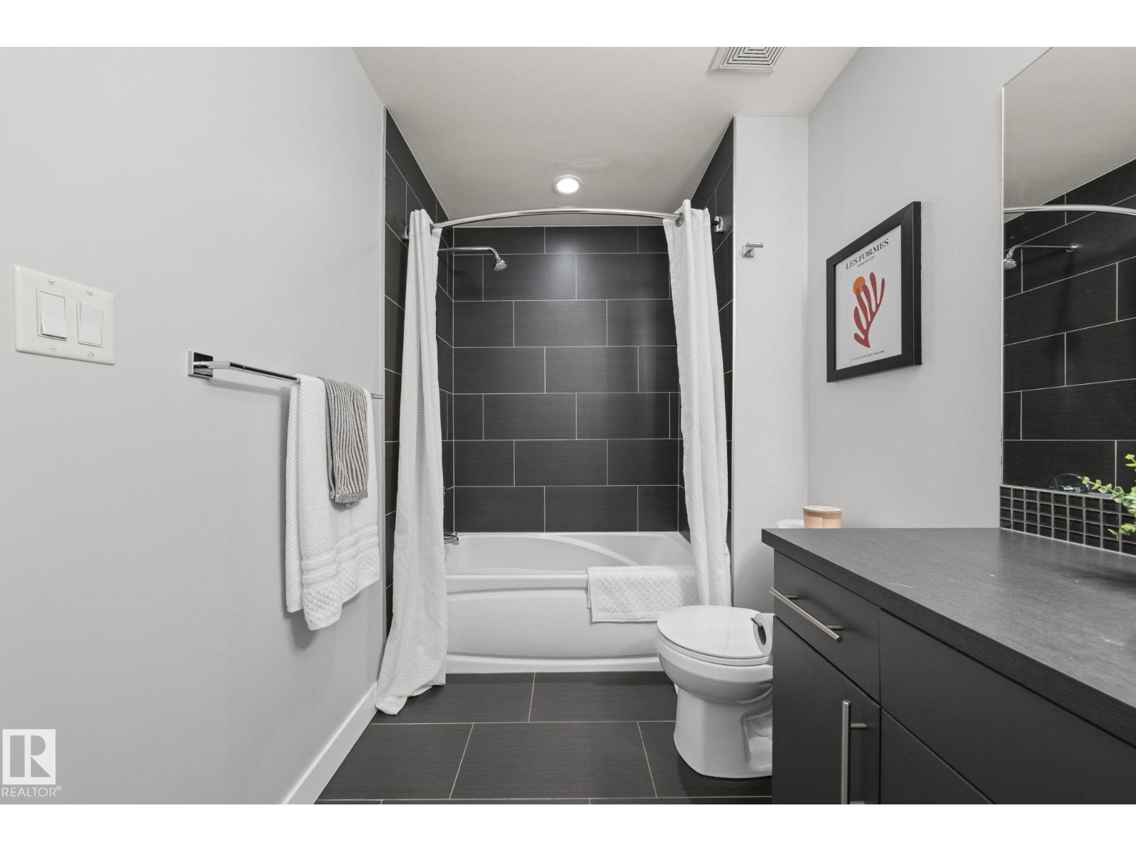 #306 10611 117 ST NW - 12