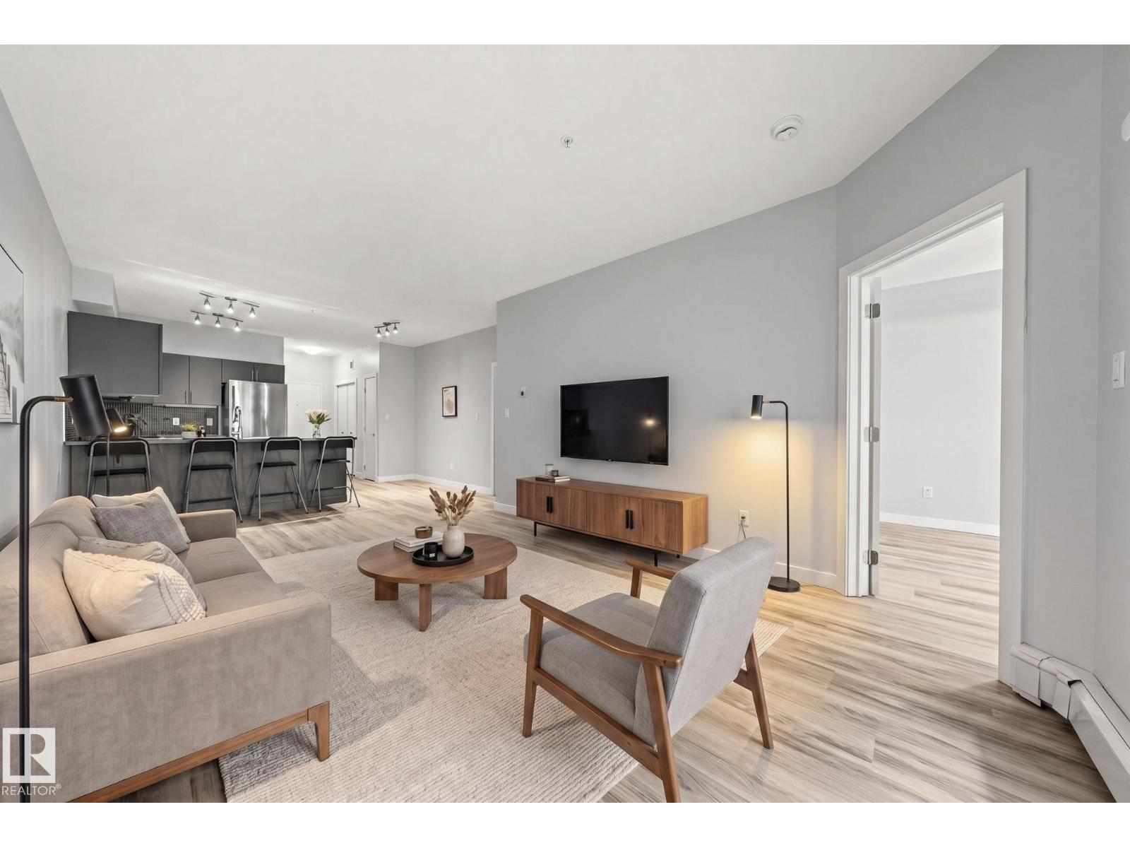 #306 10611 117 ST NW - 14