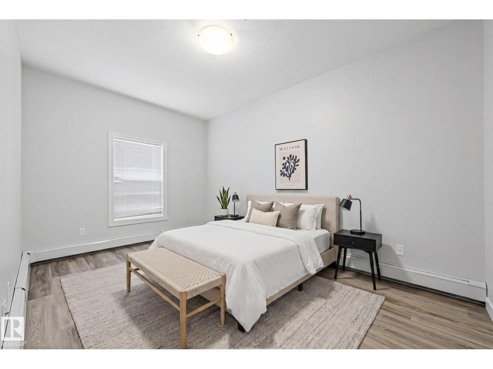 #306 10611 117 ST NW - 22