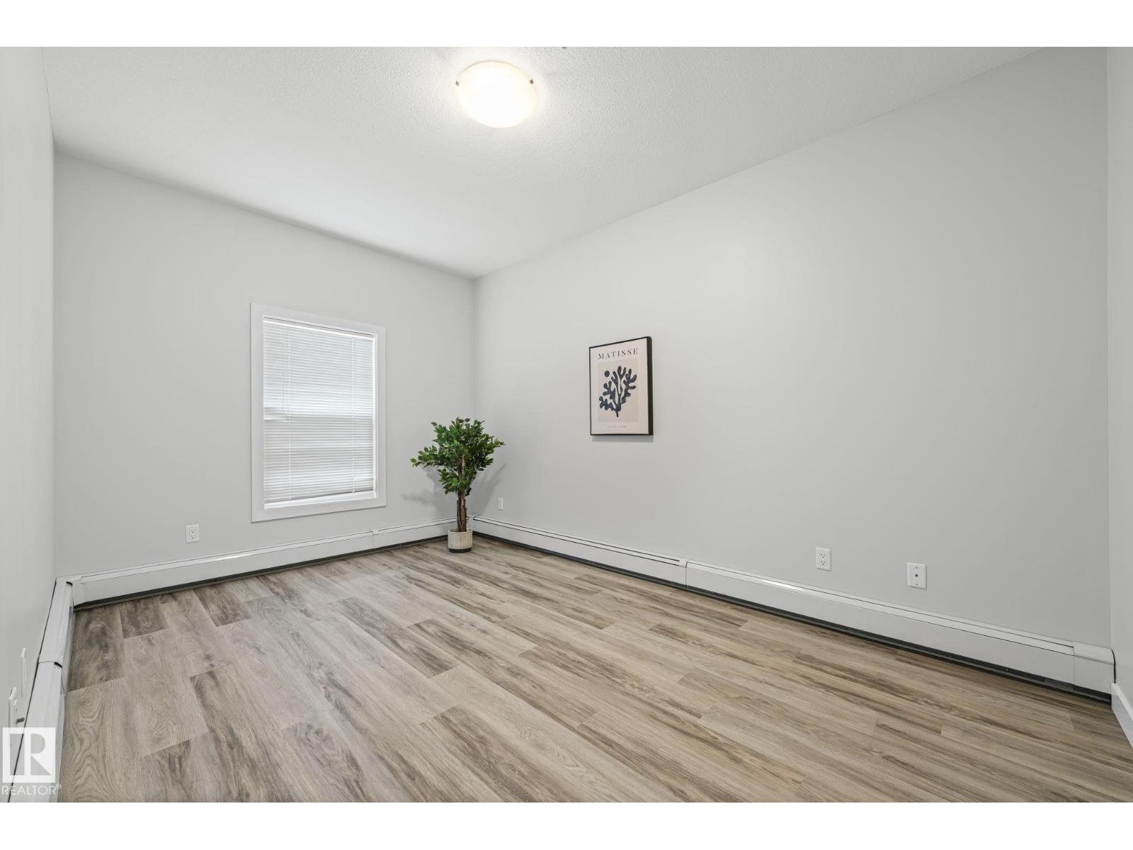#306 10611 117 ST NW - 23