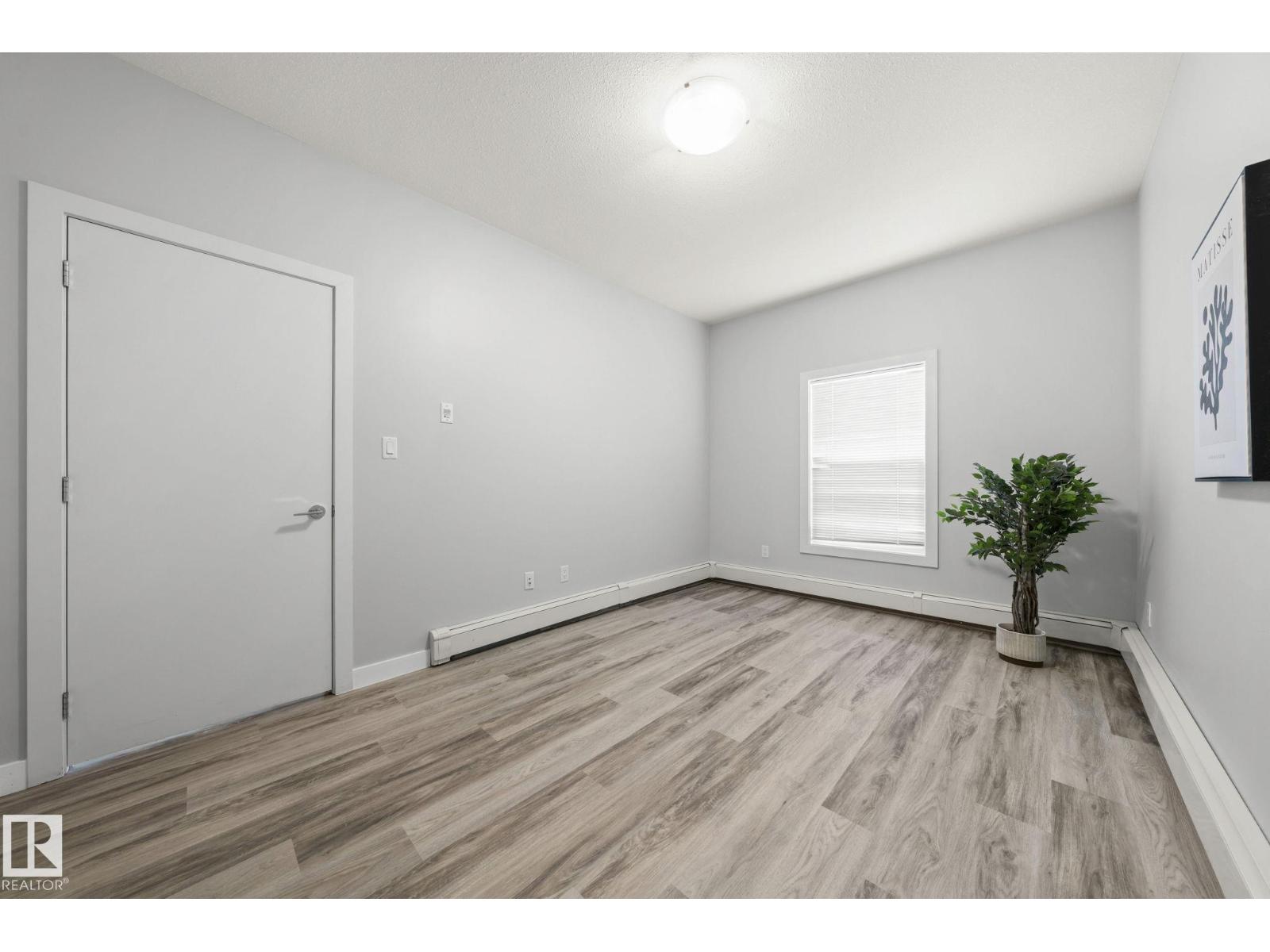 #306 10611 117 ST NW - 24