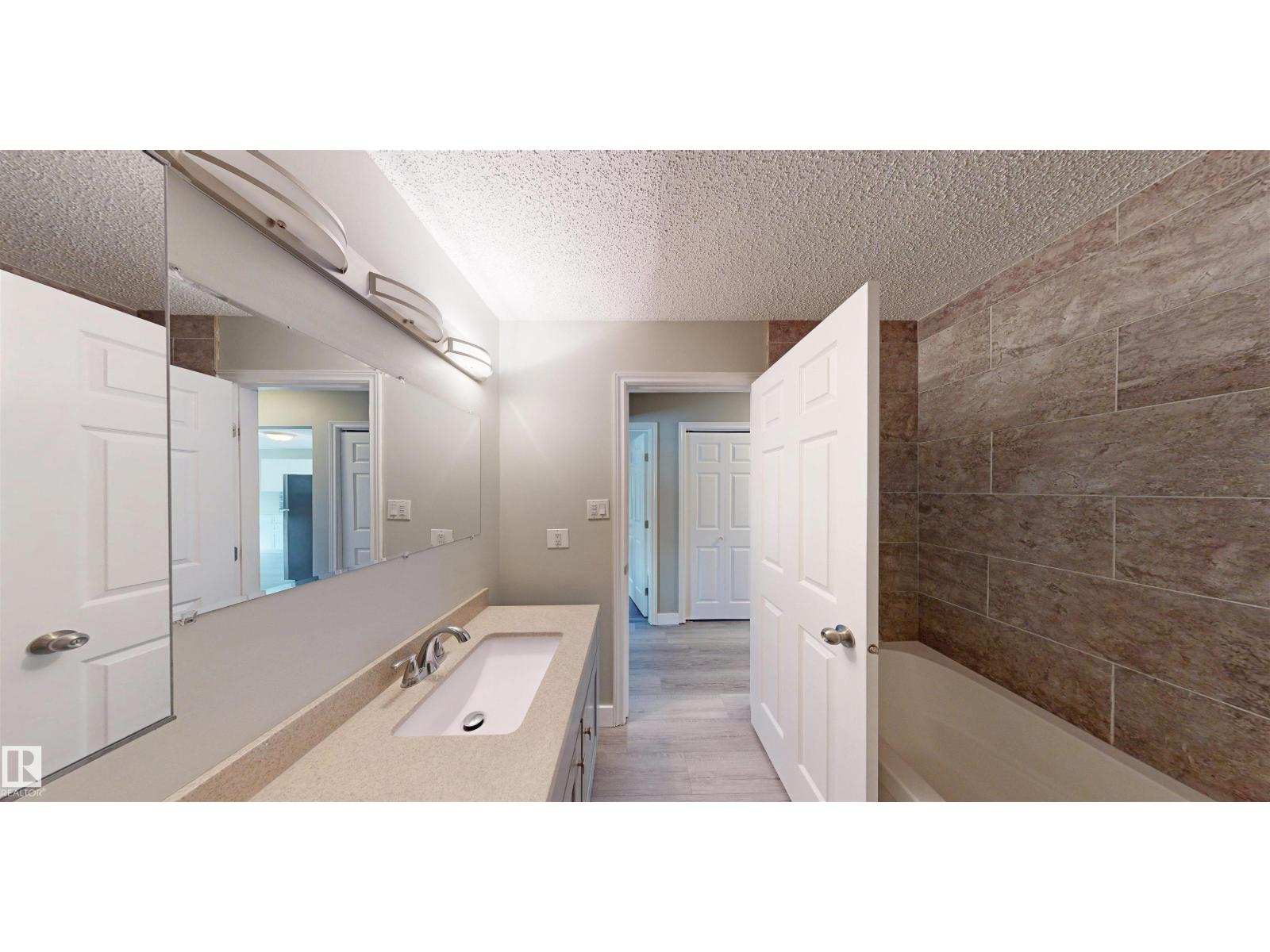 4243 74 ST NW - 12