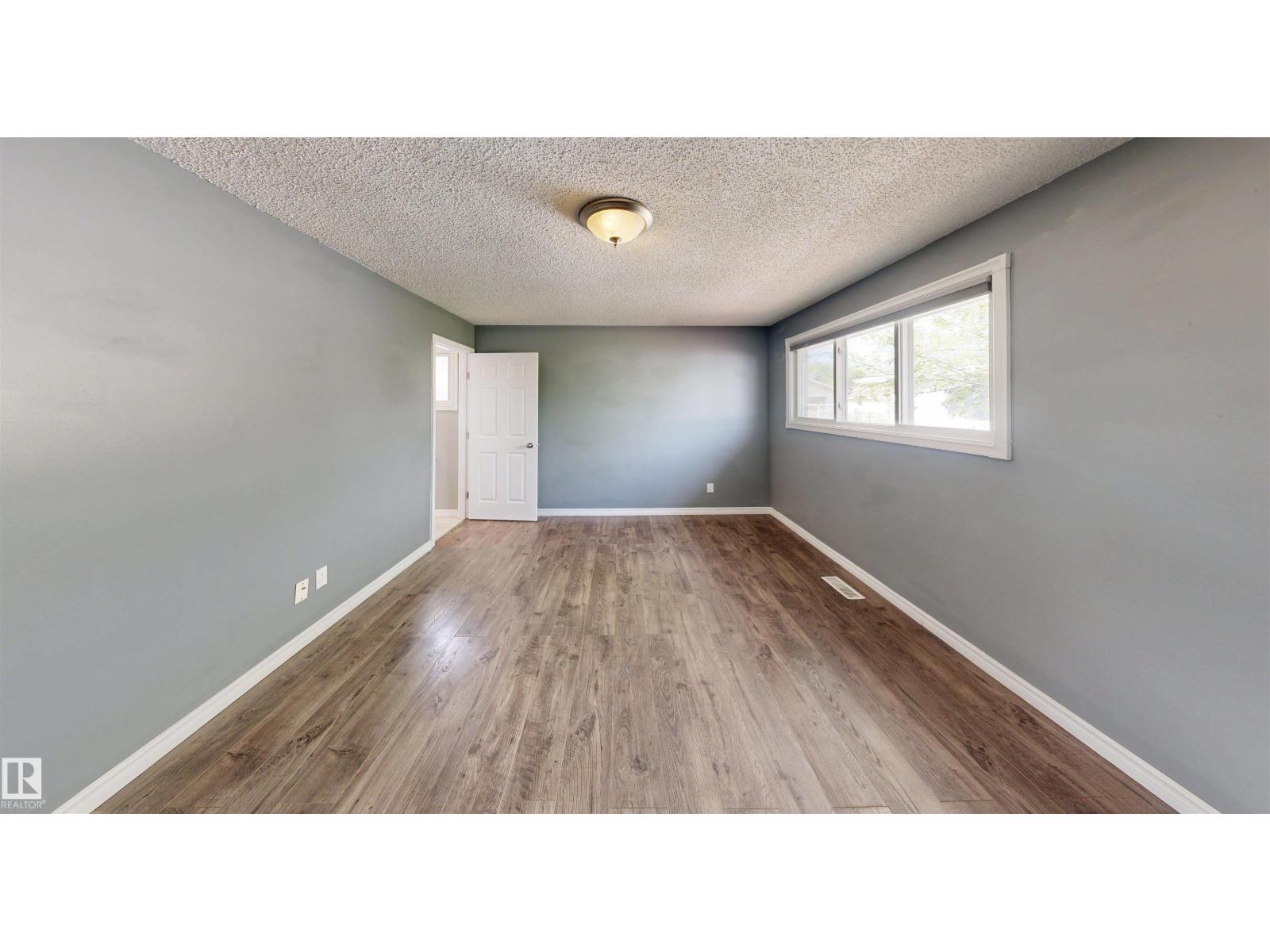 4243 74 ST NW - 14