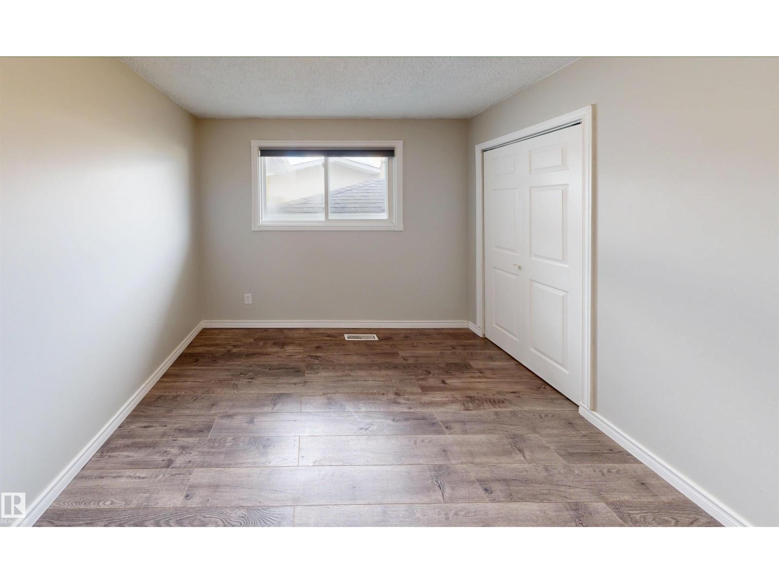 4243 74 ST NW - 17