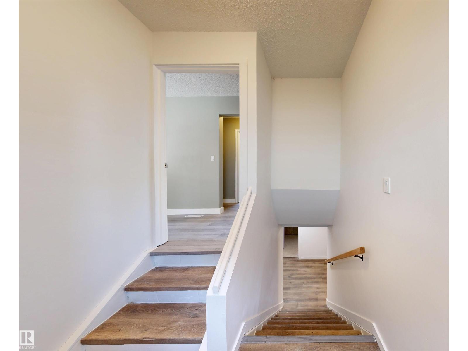 4243 74 ST NW - 23