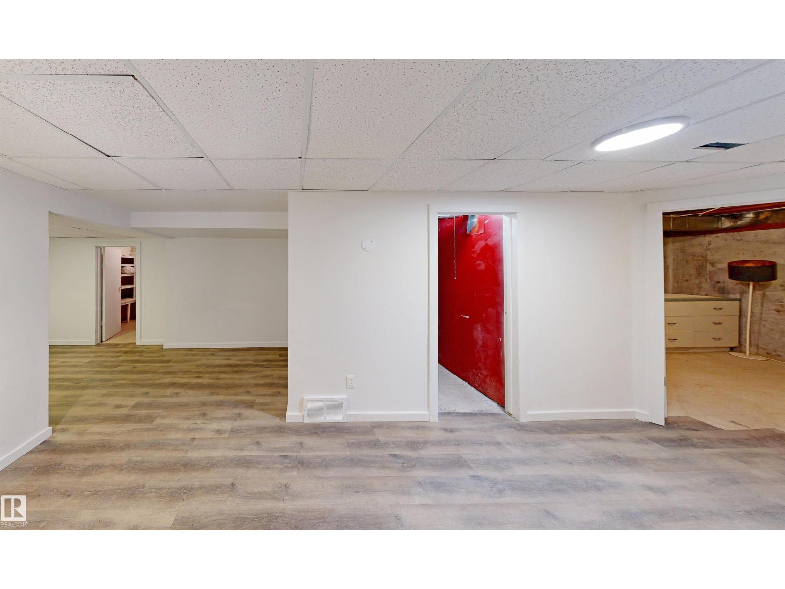 4243 74 ST NW - 25
