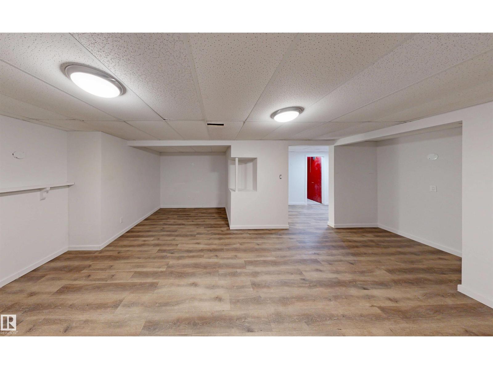4243 74 ST NW - 32