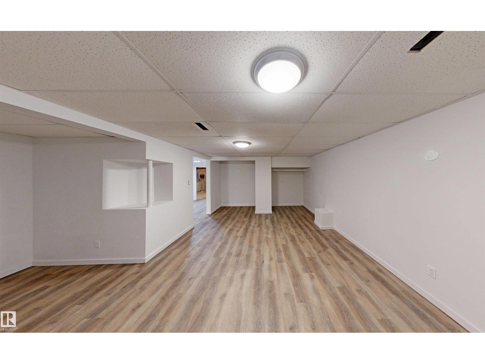 4243 74 ST NW - 33