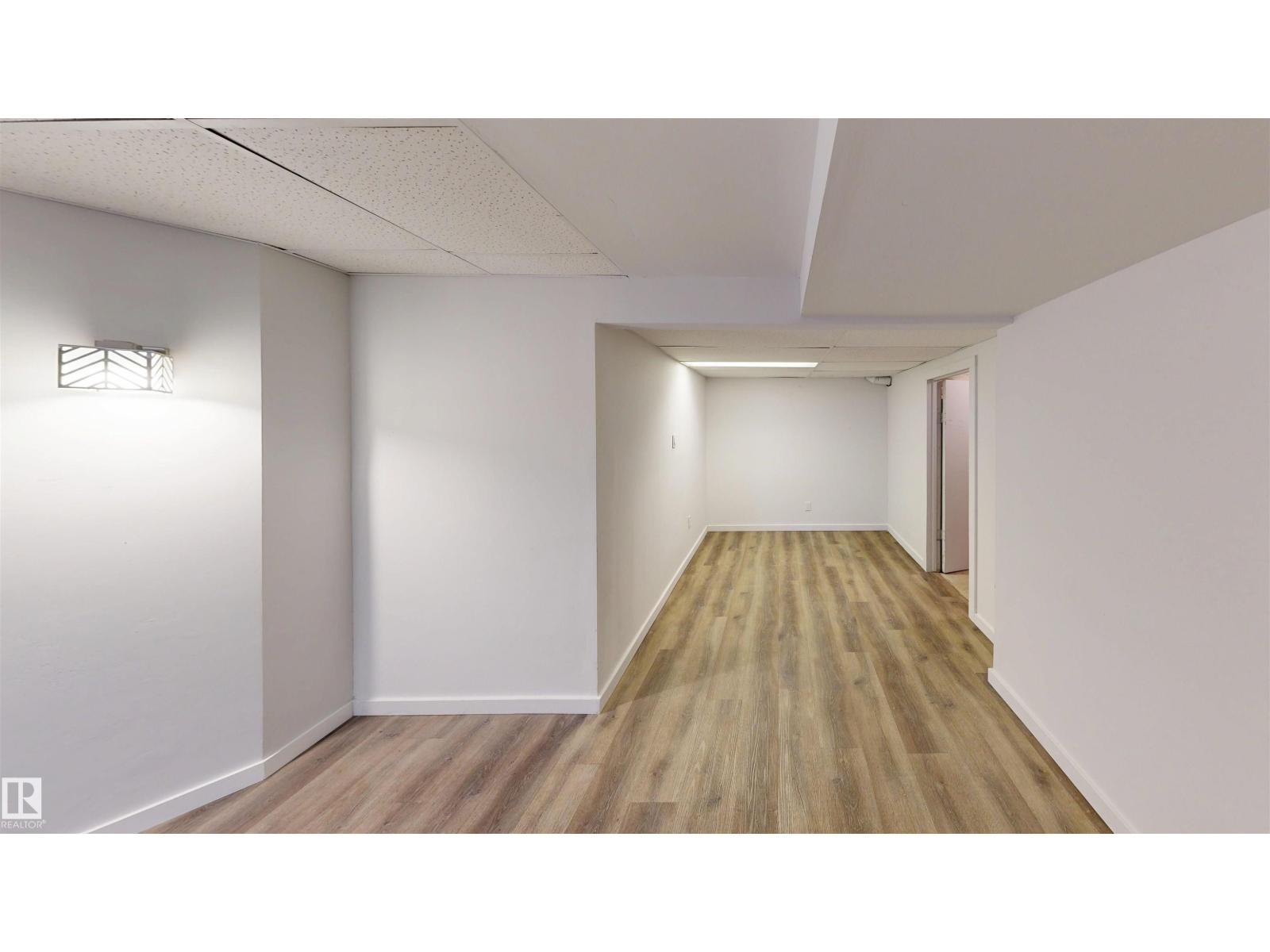 4243 74 ST NW - 35