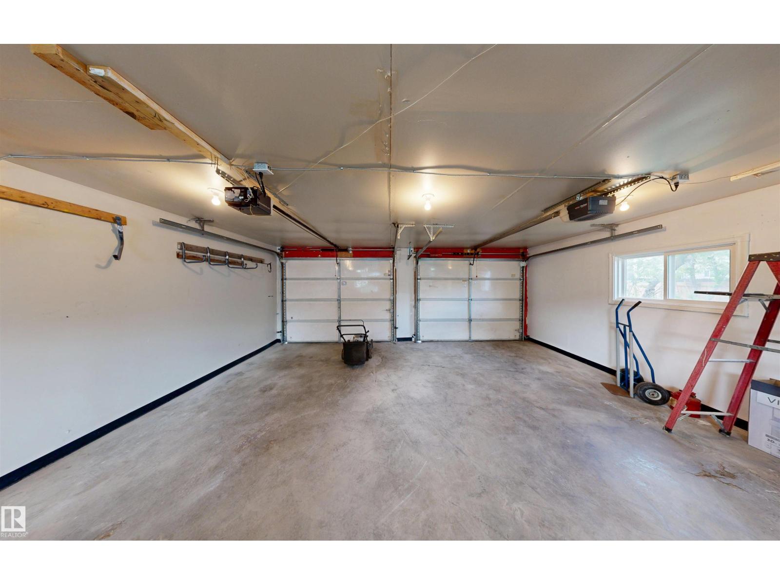 4243 74 ST NW - 45
