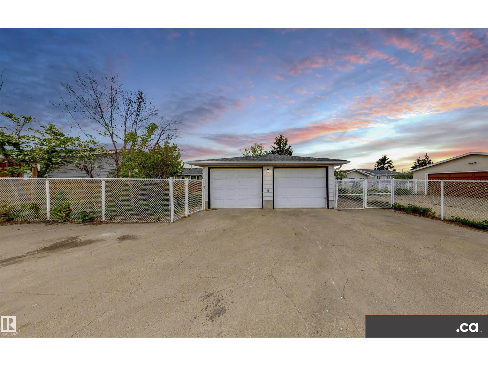 4243 74 ST NW - 46