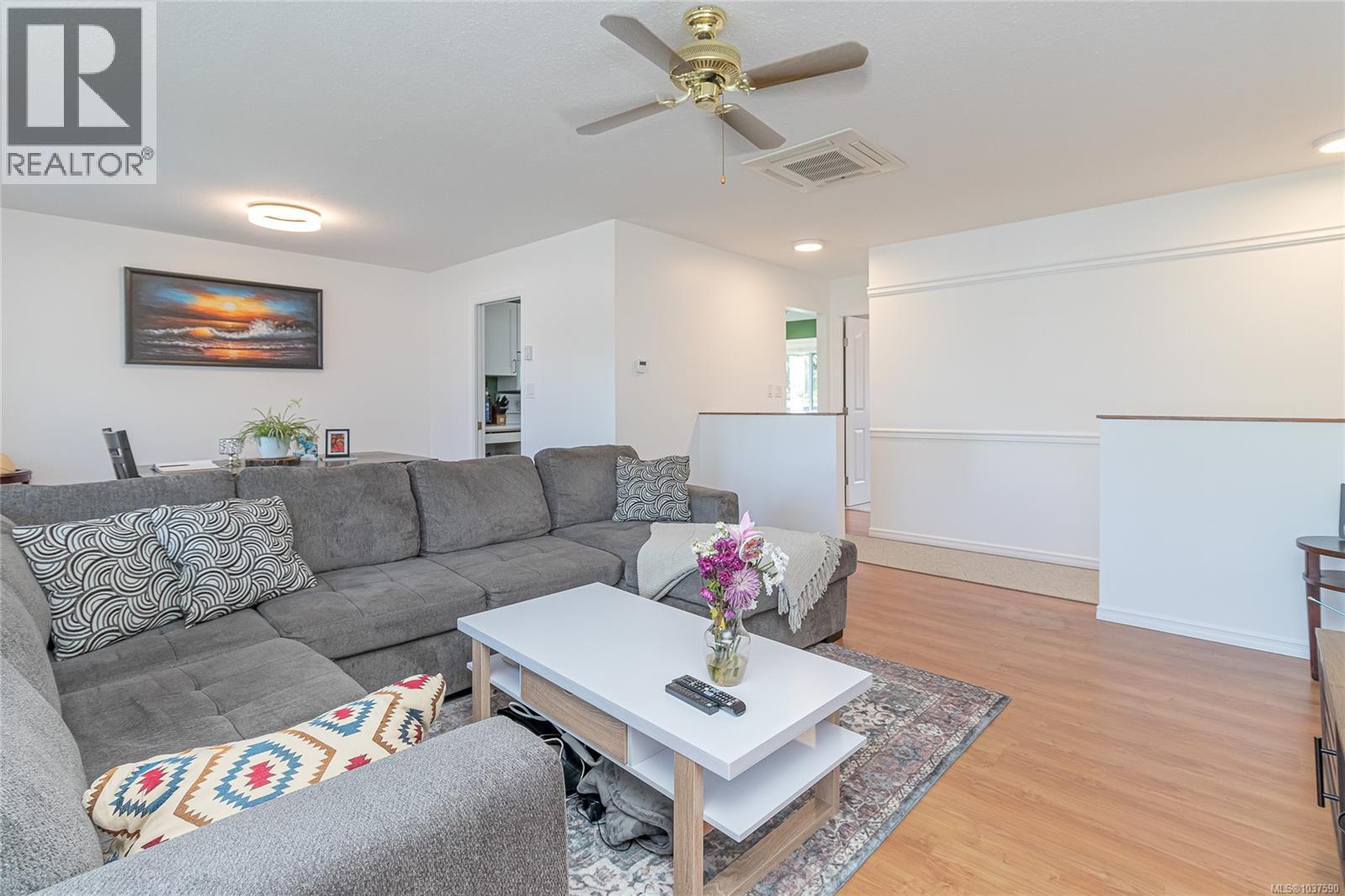 5536 Ventura Dr - 24