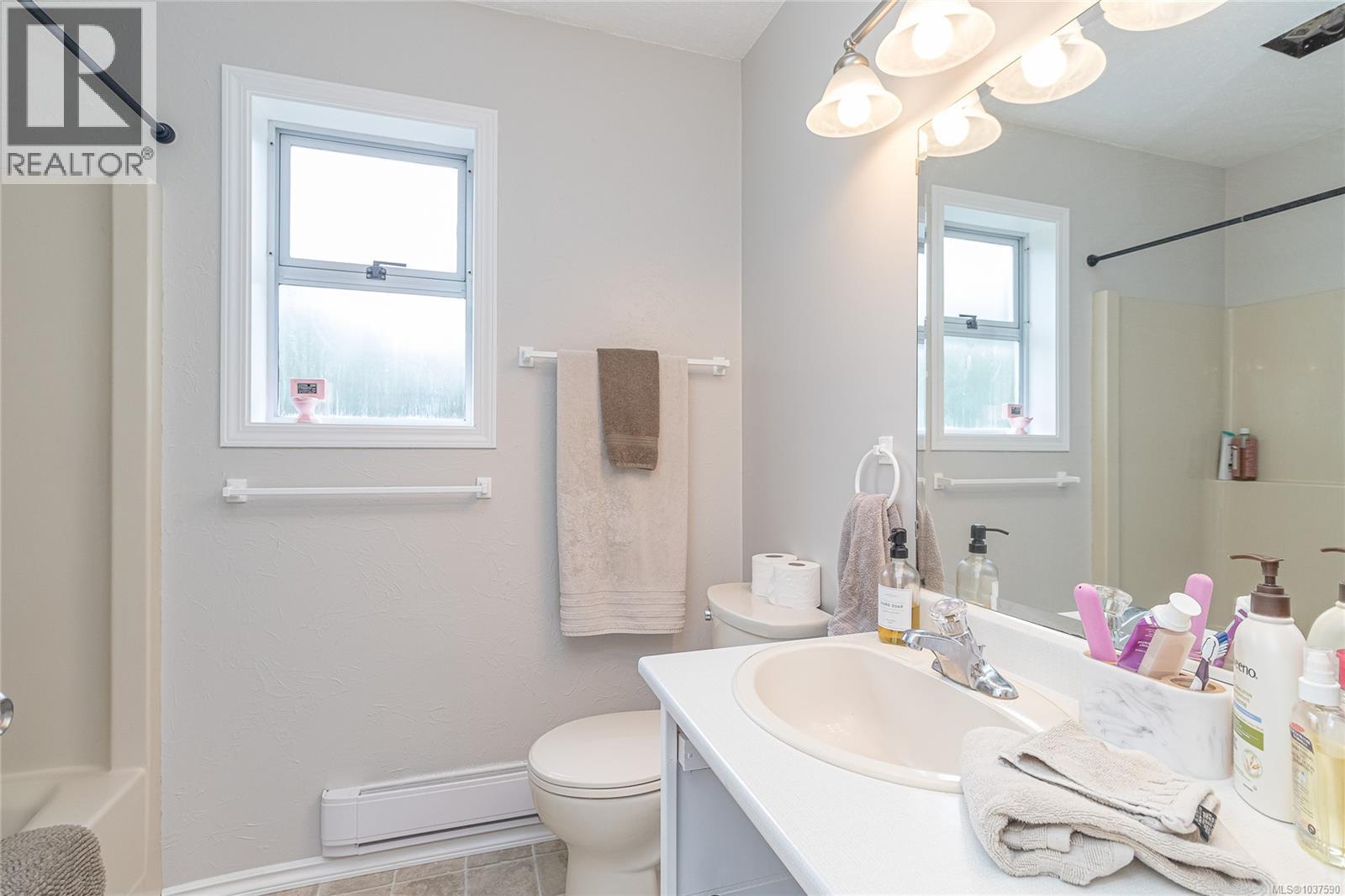 5536 Ventura Dr - 43