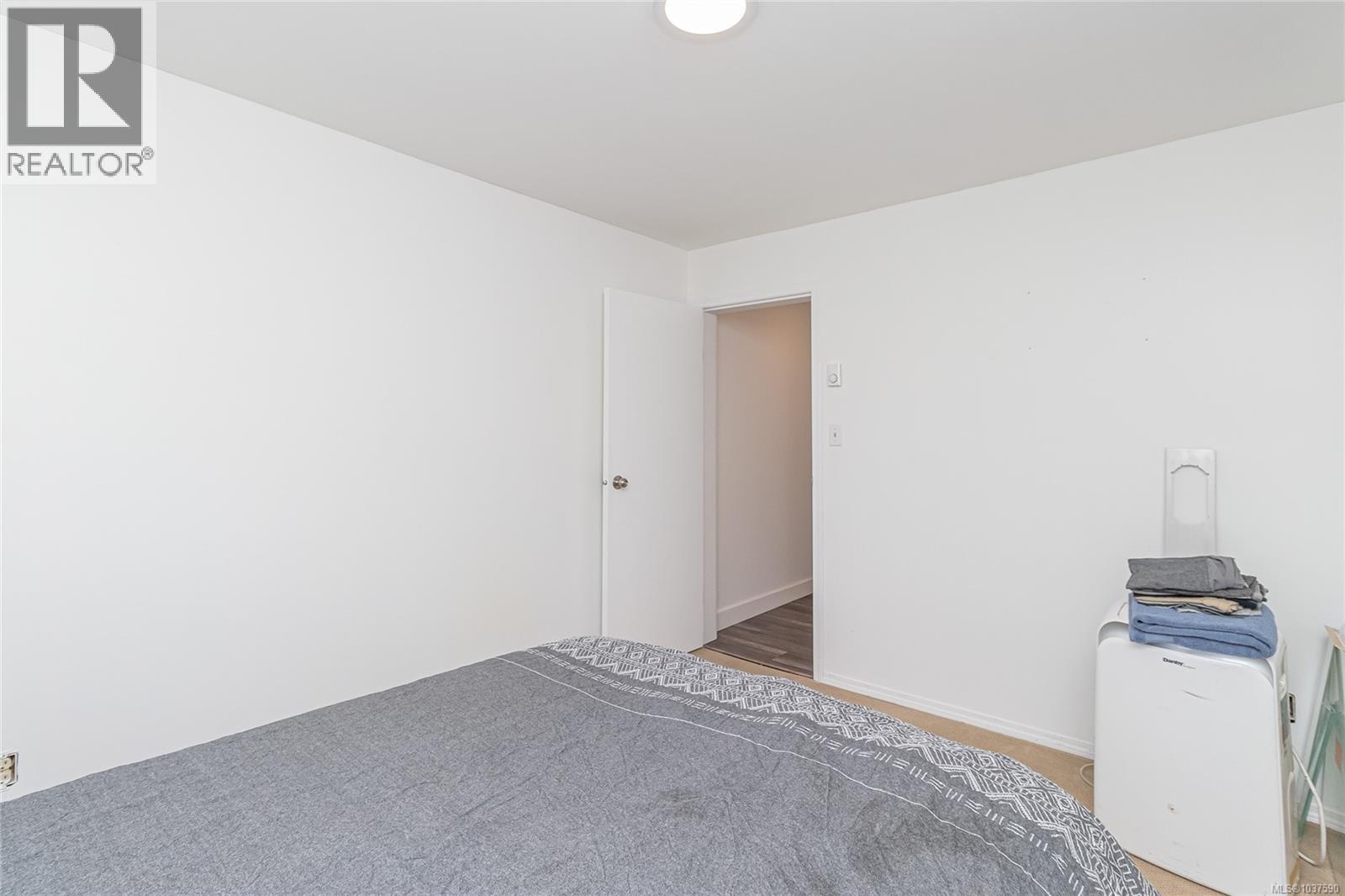 5536 Ventura Dr - 54