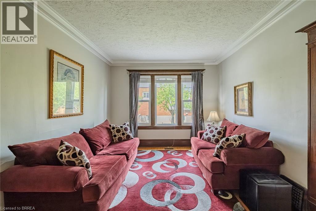 110 ARTHUR Street - 12