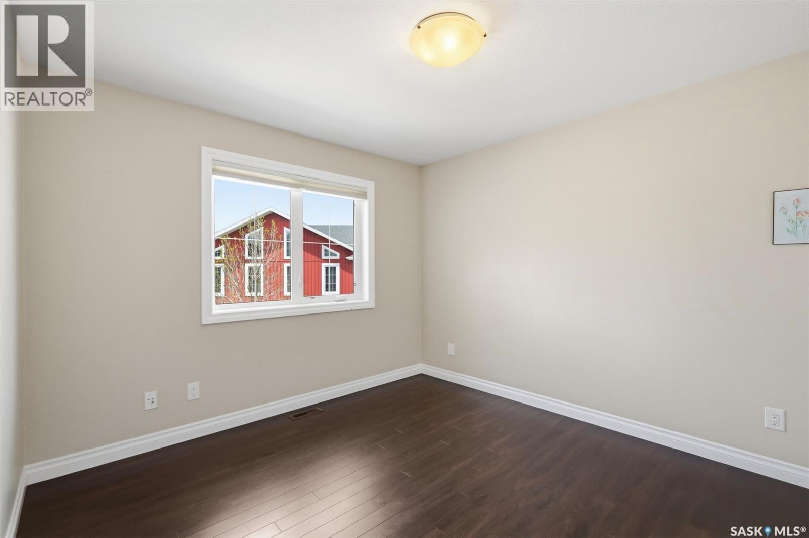 #501 315 Zary ROAD - 27