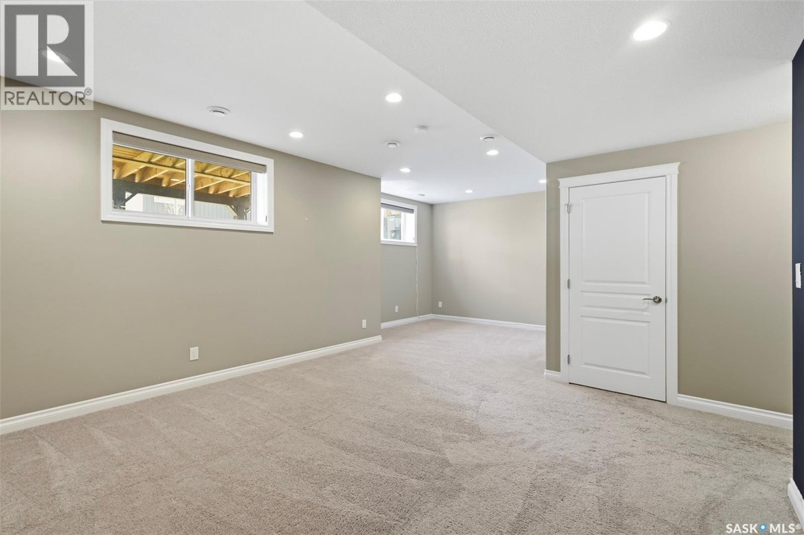 #501 315 Zary ROAD - 33
