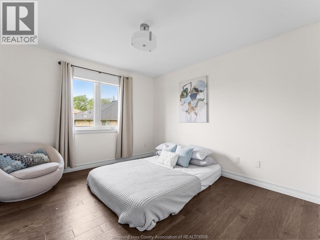 210 Adams AVENUE - 14