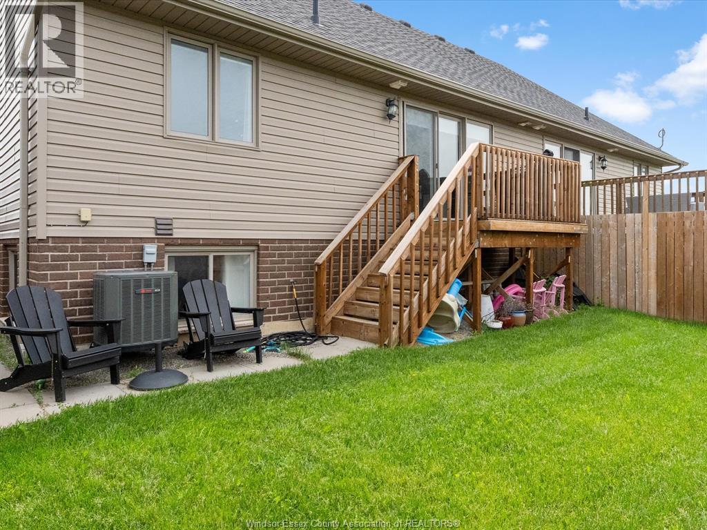 210 Adams AVENUE - 27