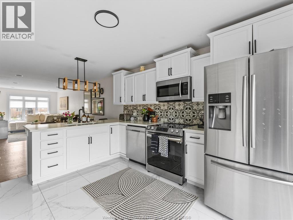 210 Adams AVENUE - 5