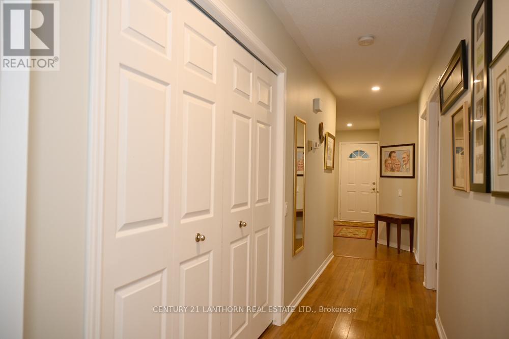 18 CRETNEY DRIVE S - 28