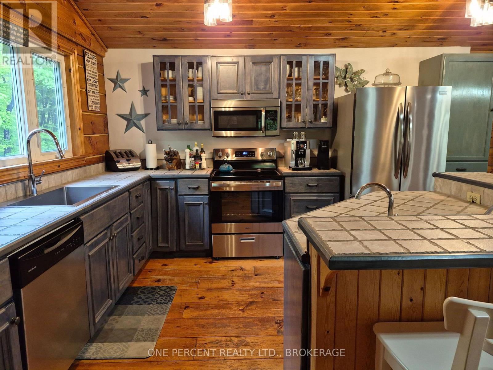 1577 NORWAY ROAD - 17