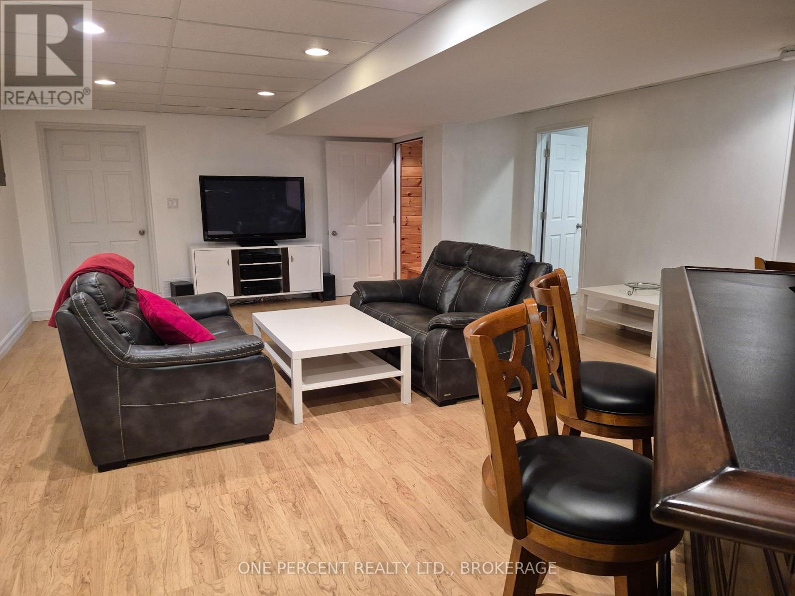 1577 NORWAY ROAD - 35