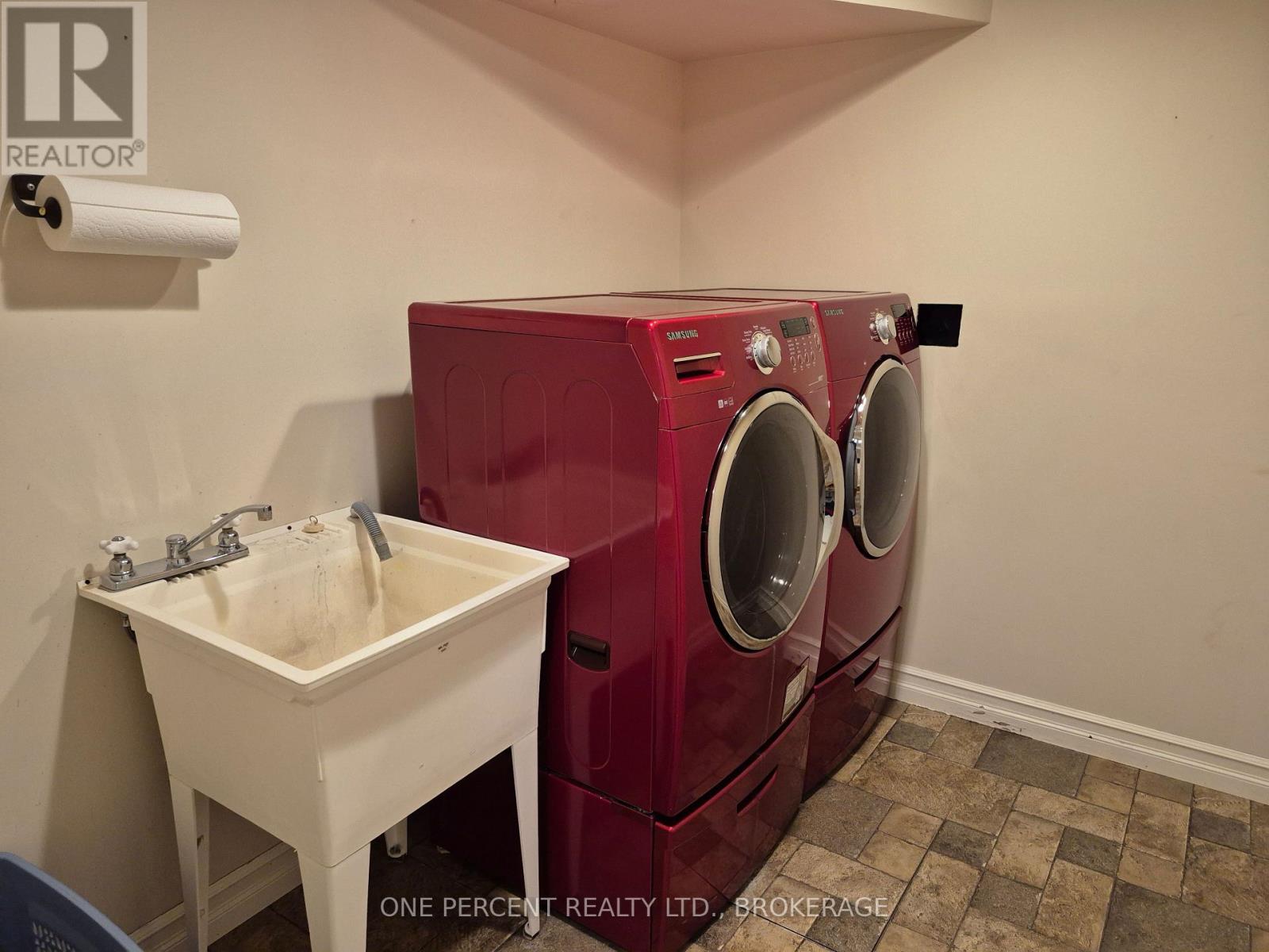 1577 NORWAY ROAD - 38