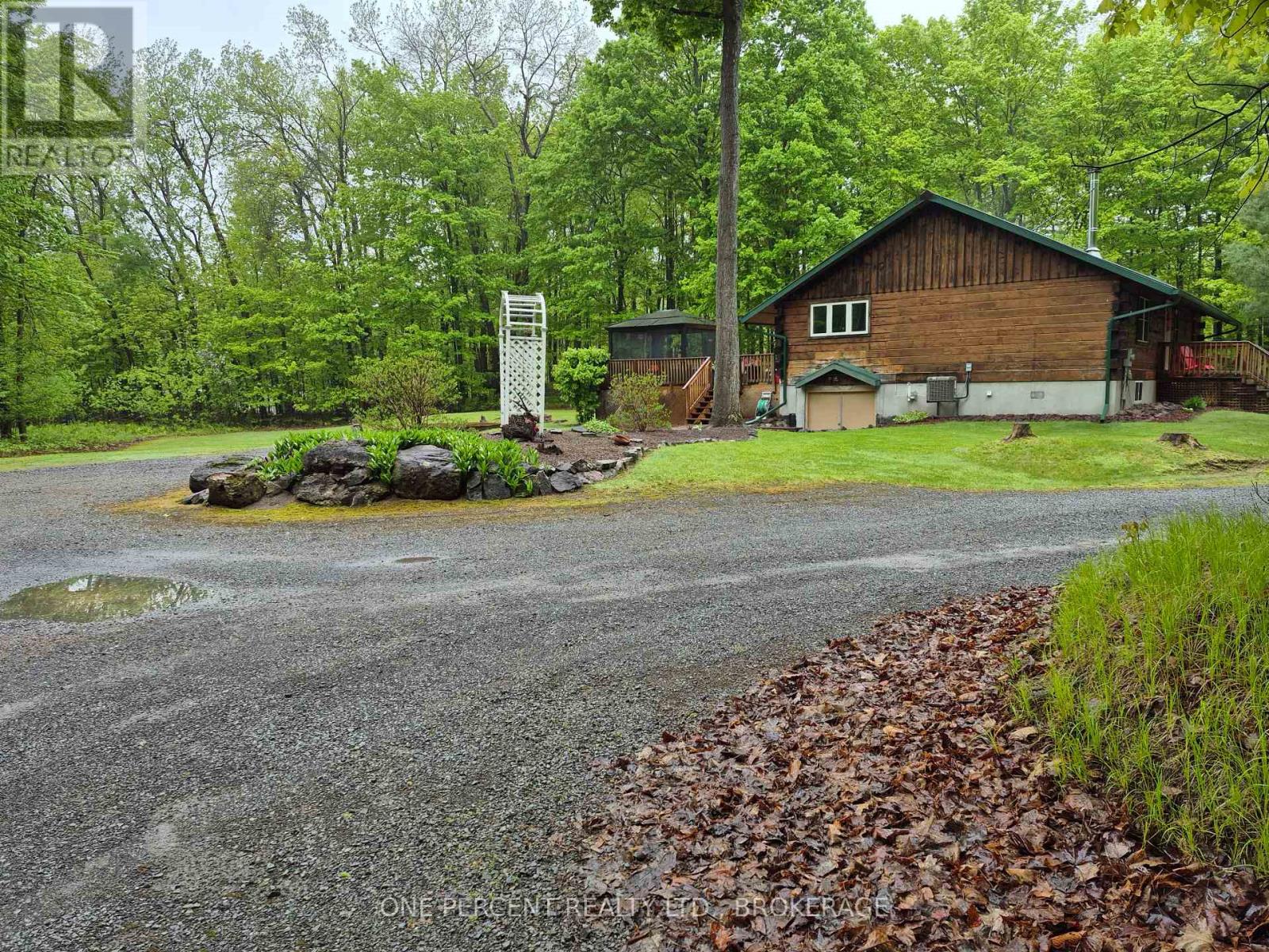 1577 NORWAY ROAD - 49