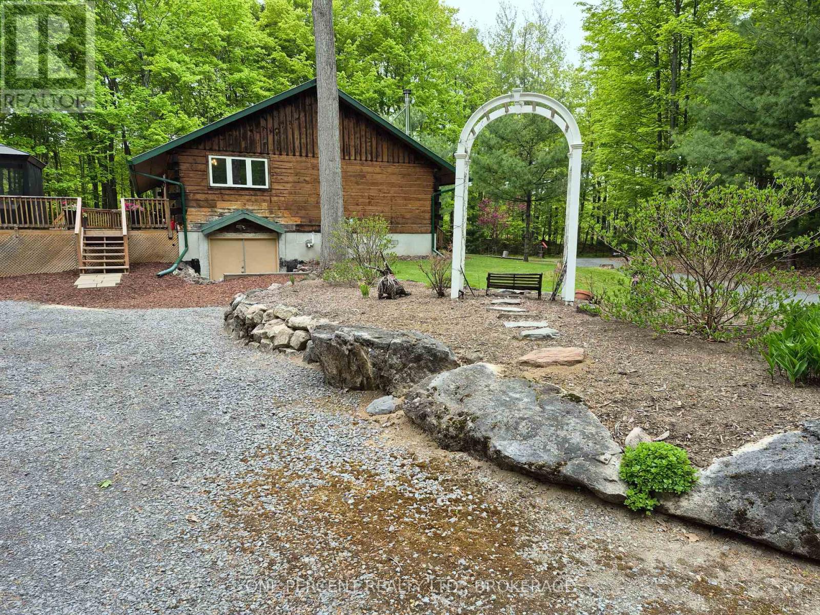 1577 NORWAY ROAD - 6