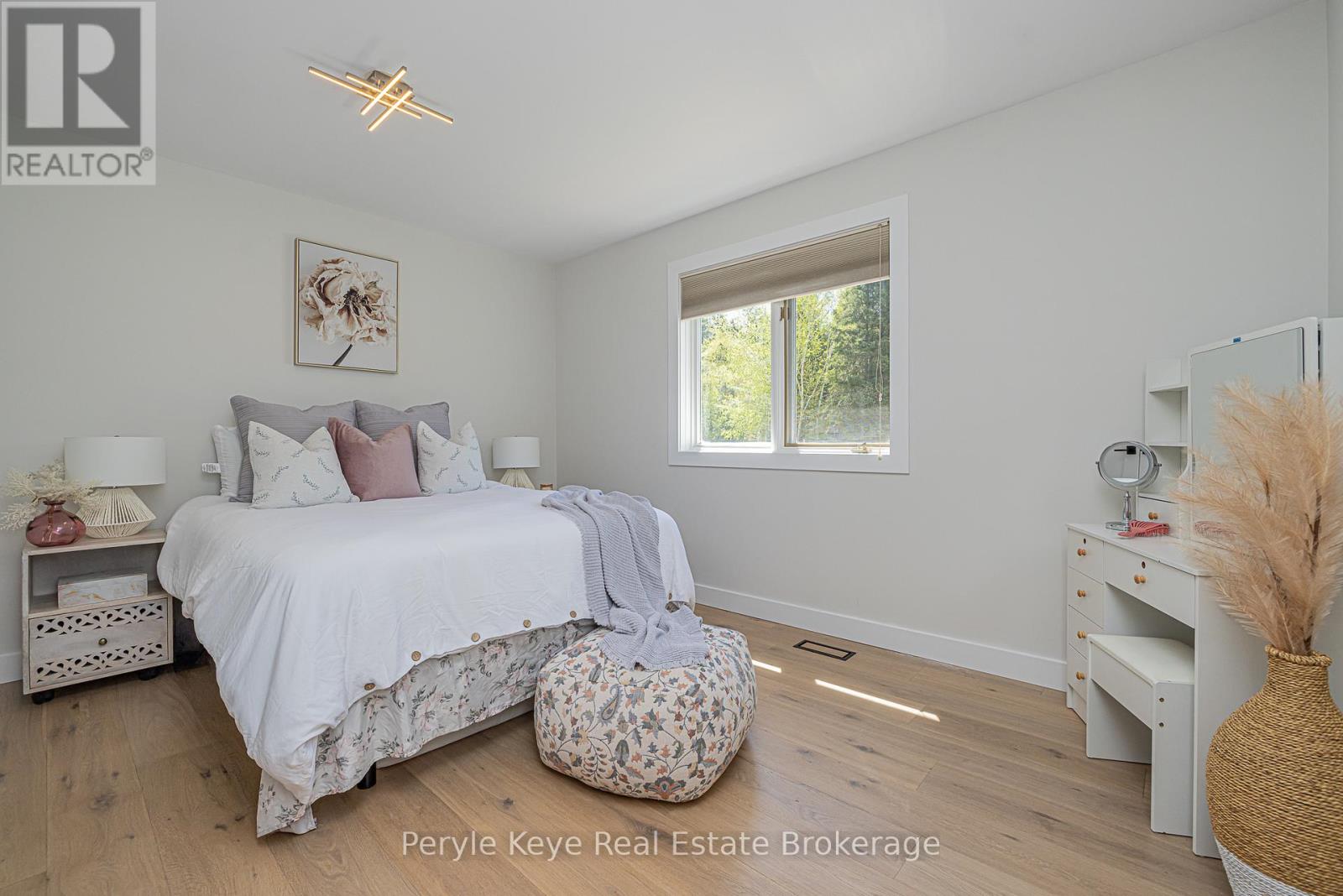 62 GLENDALE ROAD - 18