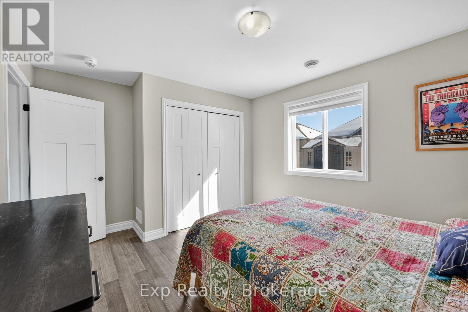 15 KEMPTON AVENUE - 25