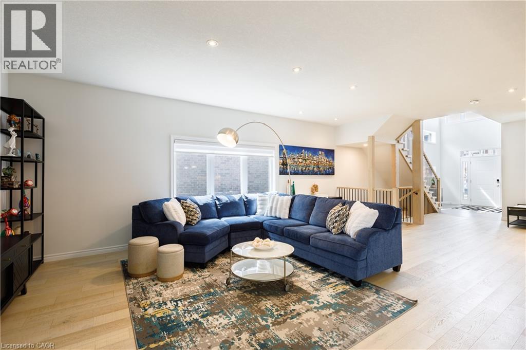 581 DOONWOODS Crescent - 12