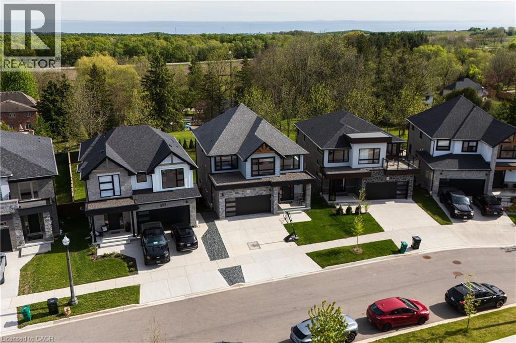 581 DOONWOODS Crescent - 4