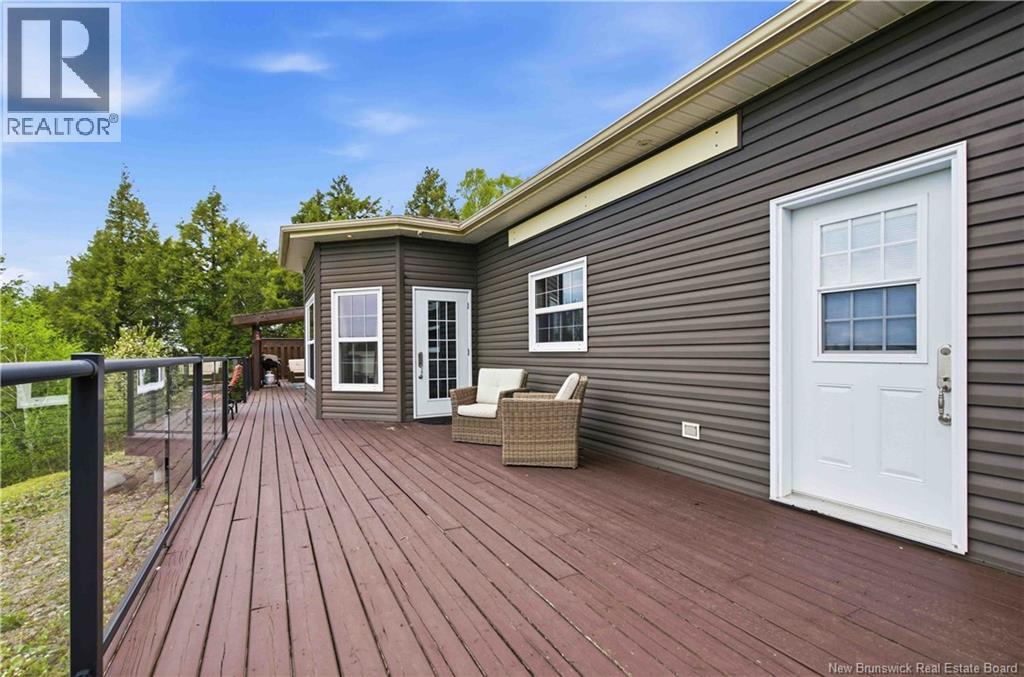 75 Lyndsay Lane - 41