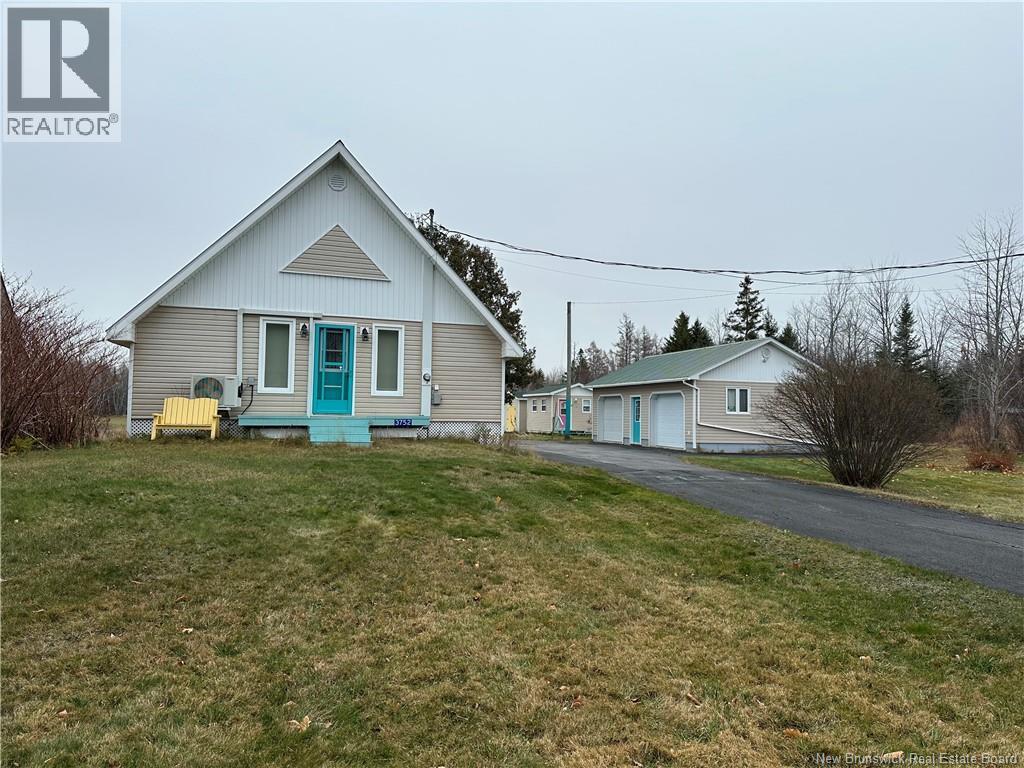 3752 Cape Road - 1
