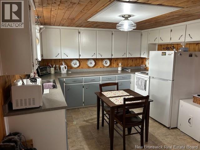 3752 Cape Road - 10