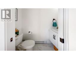 8 Walnut Street thumbnail 10