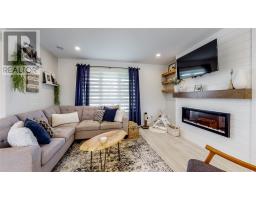 8 Walnut Street thumbnail 3