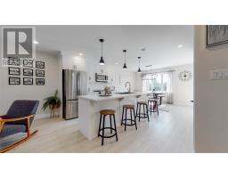 8 Walnut Street thumbnail 5