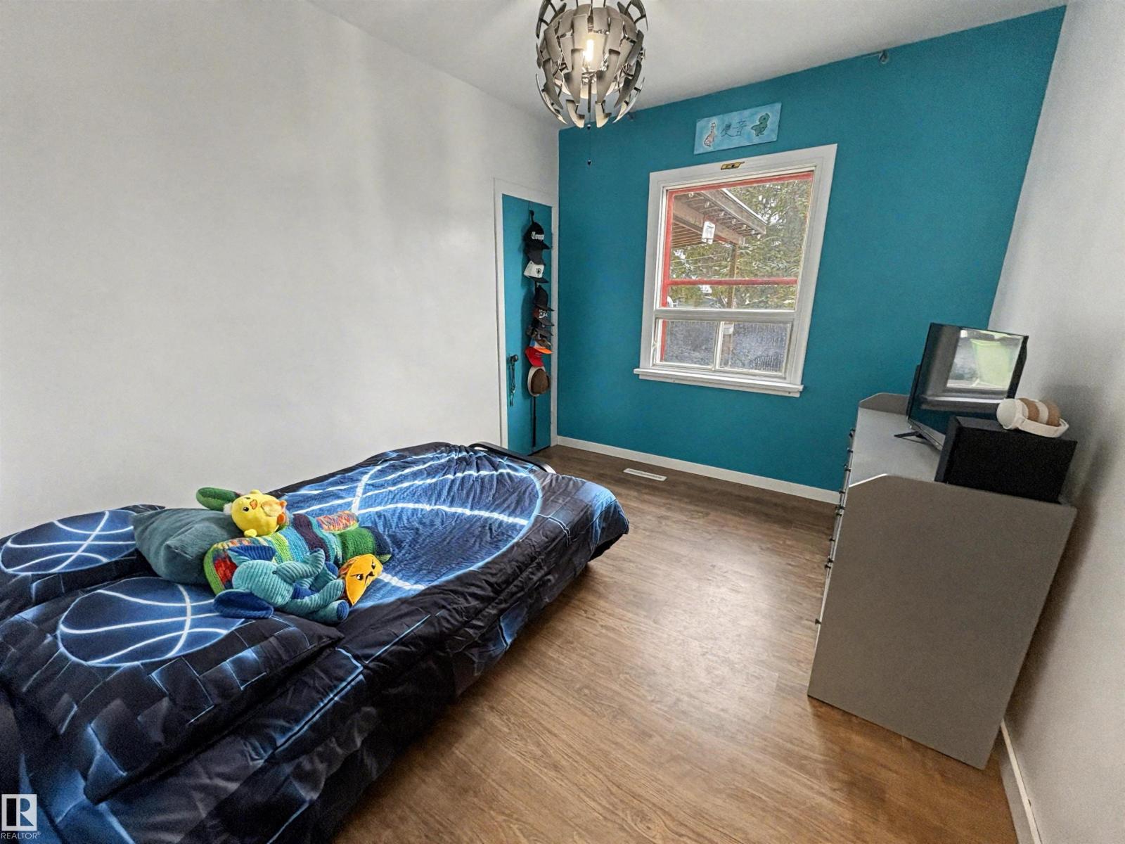 5510 Railway AV — photo 13