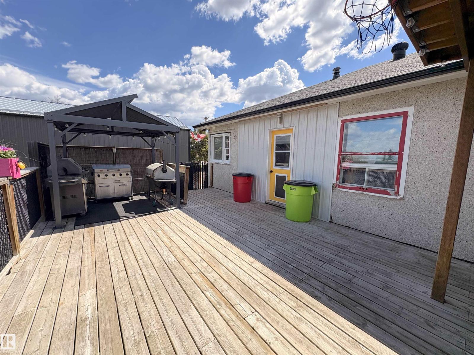 5510 Railway AV — photo 26