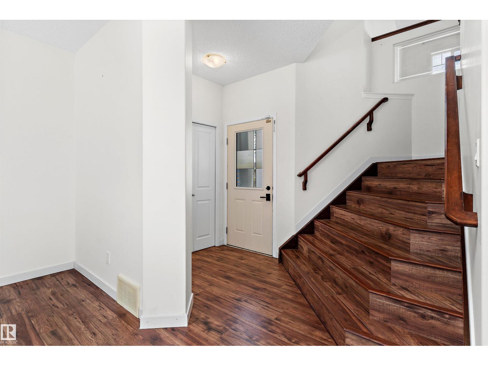 583 Leger WY NW - Image 2