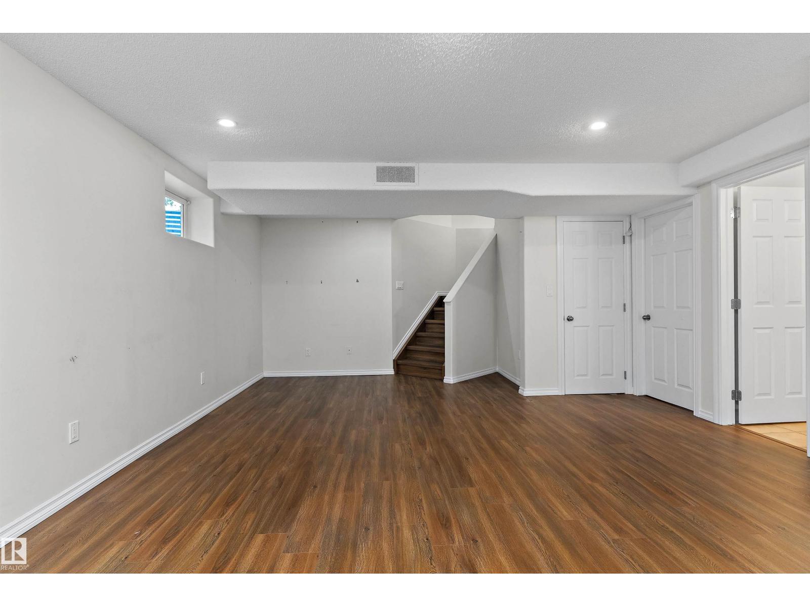 583 Leger WY NW - 35