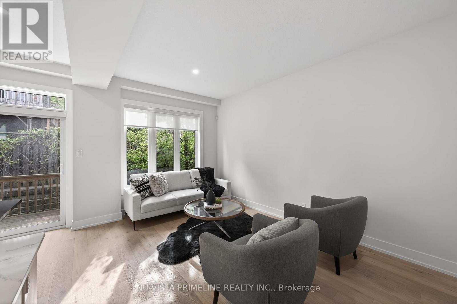 #16 1570 CORONATION DRIVE - 11