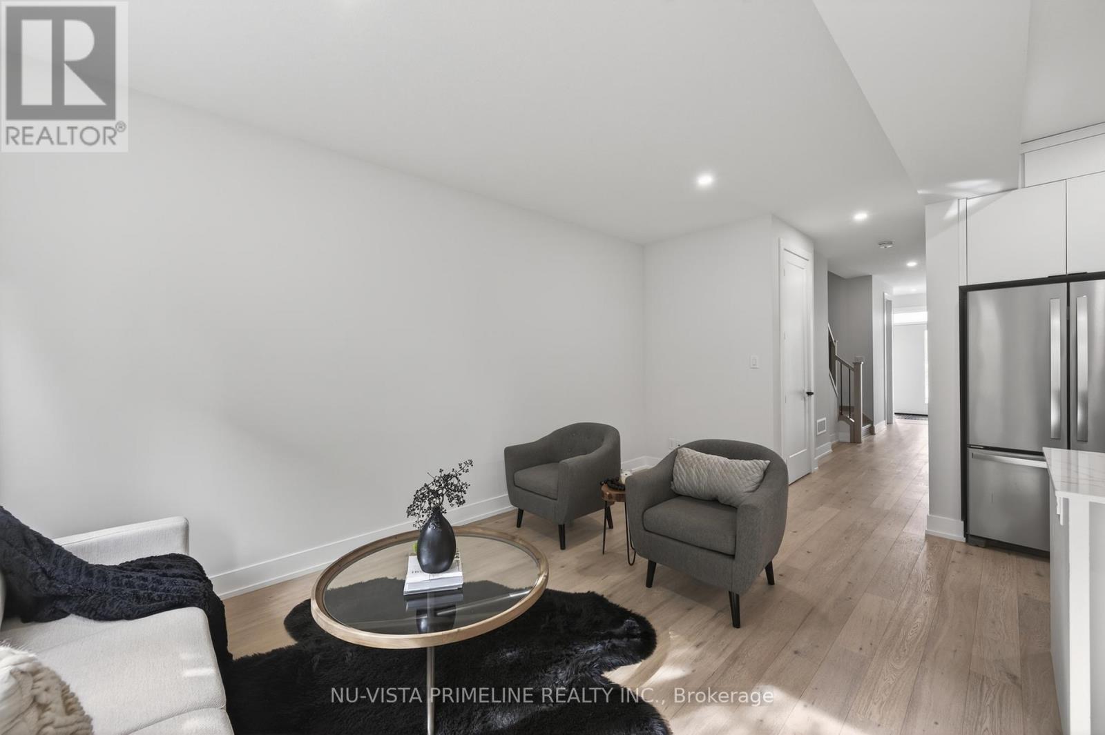 #16 1570 CORONATION DRIVE - 13