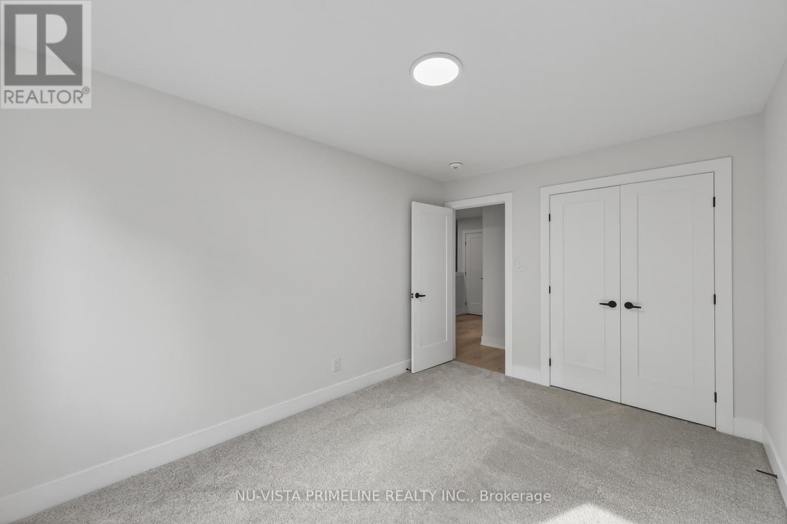 #16 1570 CORONATION DRIVE - 24