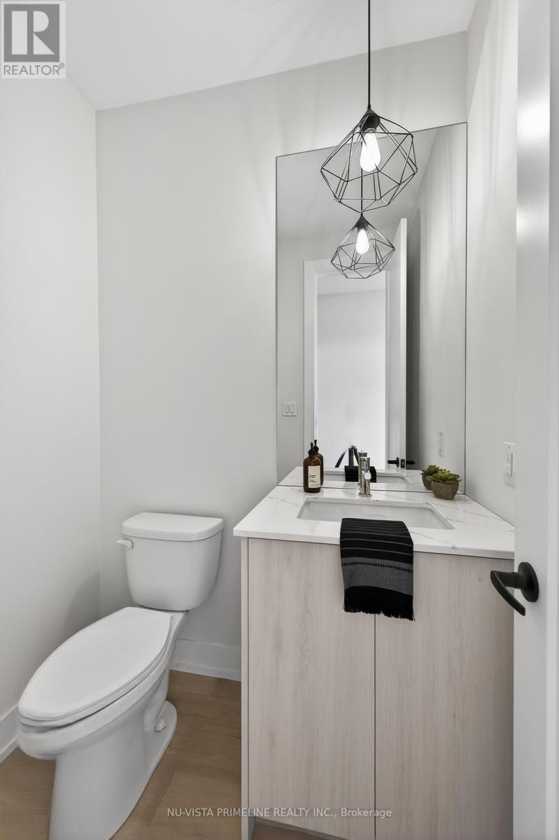 #16 1570 CORONATION DRIVE - 29